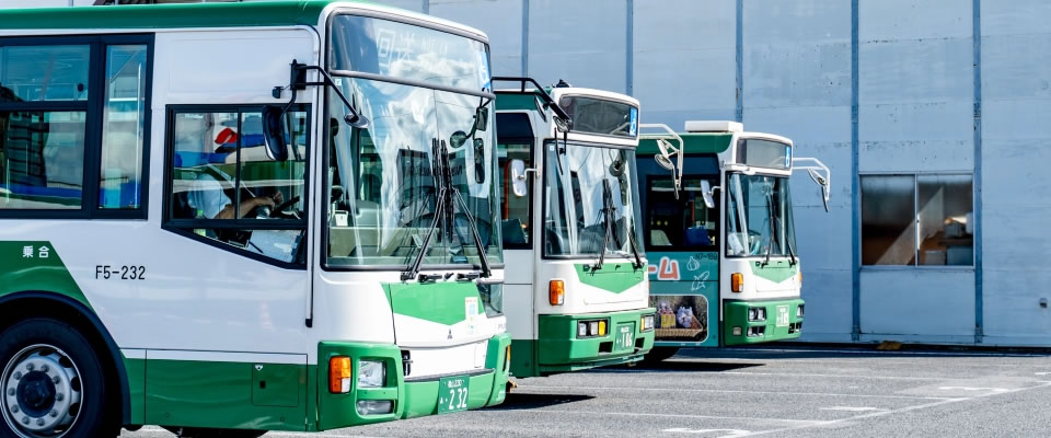写真：バス